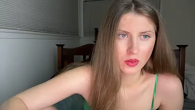 YUMIandbigWOLF online show from November 20, 2025, 1:50 am