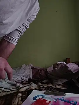 niesmialy39oon online show from November 11, 2025, 10:32 am