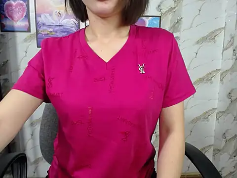 Snapshot of Love_bug15 chatting on March 15, 2025, 12:34 pm Love bug15 online show from March 15, 2025, 12:34 pm