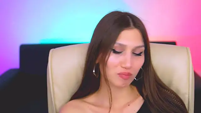 Snapshot of MollyPerry chatting on March 15, 2025, 10:33 pm MollyPerry online show from March 15, 2025, 10:33 pm