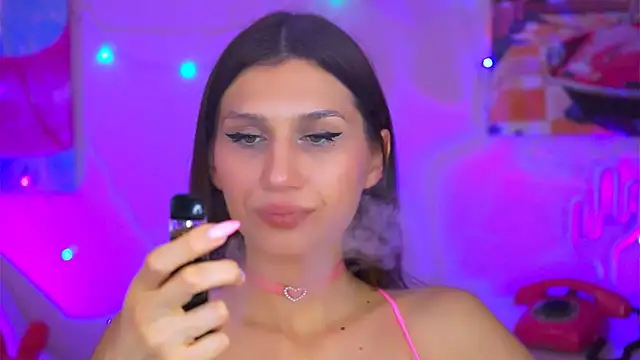 Snapshot of MollyPerry chatting on March 18, 2025, 7:12 pm MollyPerry online show from March 18, 2025, 7:12 pm