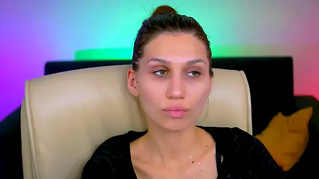 Snapshot of MollyPerry chatting on March 19, 2025, 10:09 pm MollyPerry online show from March 19, 2025, 10:09 pm