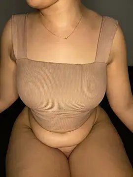 Snapshot of aya12aya chatting on March 5, 2025, 8:42 pm aya12aya online show from March 5, 2025, 8:42 pm