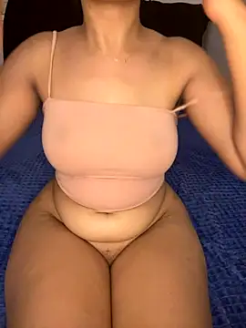 Snapshot of aya12aya chatting on October 30, 2025, 12:36 pm aya12aya online show from October 30, 2025, 12:36 pm