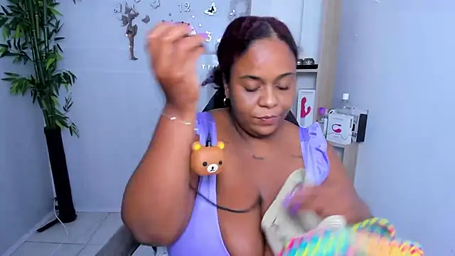 bbw charlote online show from August 4, 2026, 12:10 pm