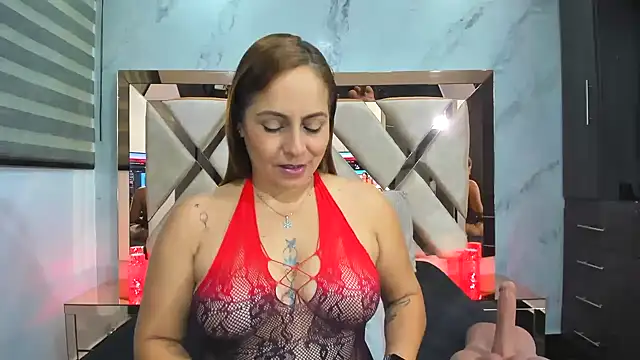 Snapshot of Susy_wisee chatting on September 20, 2025, 4:06 am Susy wisee online show from September 20, 2025, 4:06 am