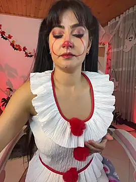 Snapshot of Violetta_kim1 chatting on October 31, 2025, 9:11 pm Violetta kim1 online show from October 31, 2025, 9:11 pm