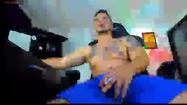 Snapshot of danitattoshot23cmc chatting on November 28, 2025, 2:45 am danitattoshot23cmc online show from November 28, 2025, 2:45 am