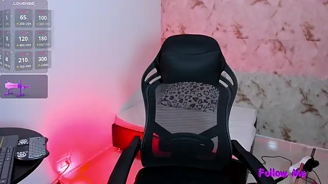 Snapshot of Abbieowenx chatting on November 10, 2025, 3:06 pm Abbieowenx online show from November 10, 2025, 3:06 pm