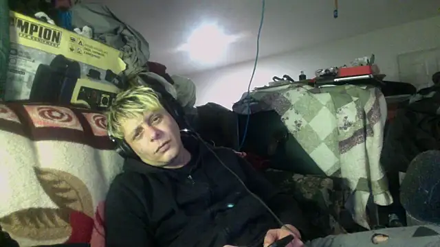 Phelyxx elgato online show from January 2, 2025, 2:02 pm