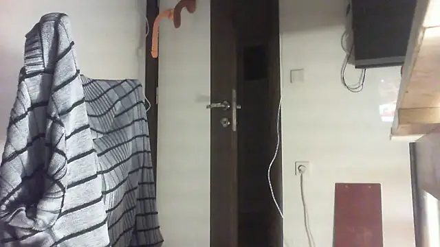 Snapshot of thekeys chatting on May 1, 2026, 9:31 pm thekeys online show from May 1, 2026, 9:31 pm