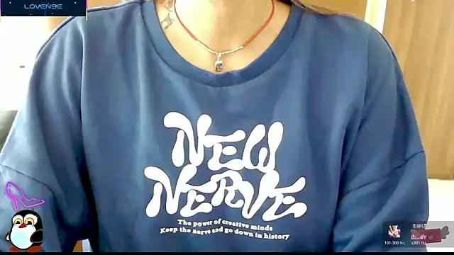 Snapshot of _Blue_Ruubyy_ chatting on October 24, 2025, 8:24 am Blue Ruubyy online show from October 24, 2025, 8:24 am