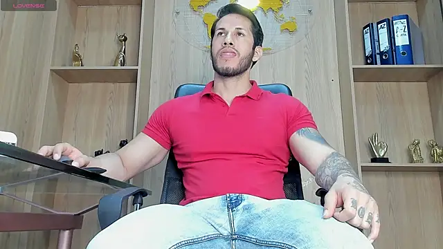 Snapshot of George_Diesell chatting on July 17, 2026, 4:43 am George Diesell online show from July 17, 2026, 4:43 am