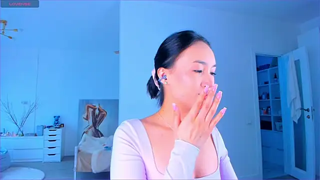 Sweet yasu online show from December 2, 2025, 4:47 am