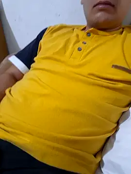 Snapshot of Ernesto696967 chatting on November 1, 2025, 5:47 am Ernesto696967 online show from November 1, 2025, 5:47 am