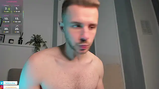 Snapshot of EnriqueBarberry chatting on October 25, 2025, 5:28 am EnriqueBarberry online show from October 25, 2025, 5:28 am