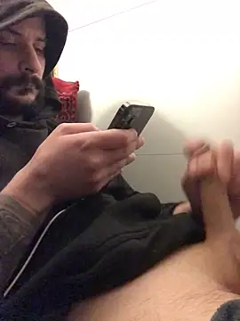 Snapshot of hotmrniceguy chatting on February 17, 2025, 11:00 pm hotmrniceguy online show from February 17, 2025, 11:00 pm