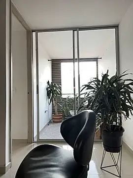 Snapshot of Susi_bell chatting on February 23, 2025, 9:37 pm Susi bell online show from February 23, 2025, 9:37 pm