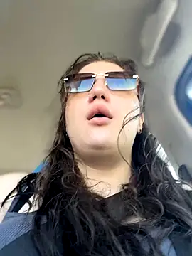 Snapshot of JessiMur chatting on November 14, 2025, 4:05 am JessiMur online show from November 14, 2025, 4:05 am