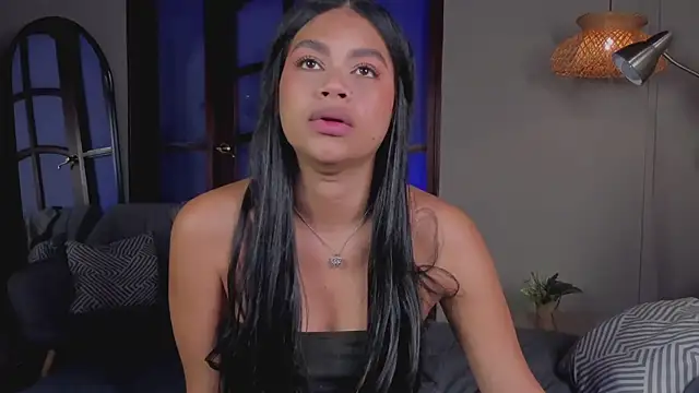 nayah   online show from January 13, 2026, 7:40 pm