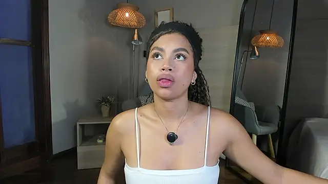 nayah   online show from March 3, 2026, 7:54 pm