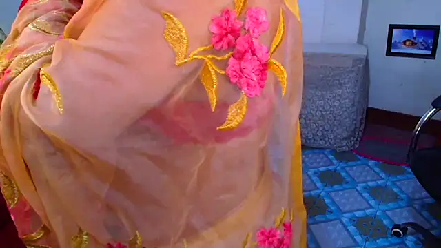 SnoowForYou online show from November 24, 2025, 1:27 am