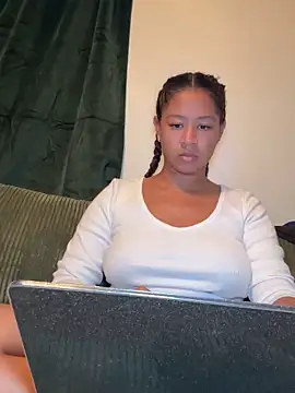 VanessaBling online show from November 21, 2025, 2:43 am