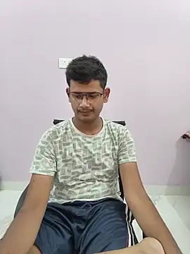 Snapshot of Dusky_Aarav chatting on June 27, 2026, 12:33 pm Dusky Aarav online show from June 27, 2026, 12:33 pm