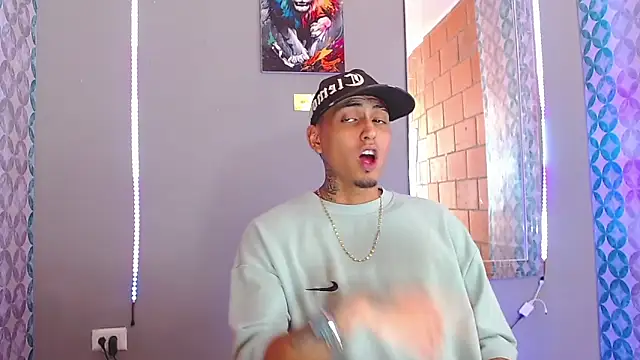 Liam lee online show from April 23, 2026, 7:37 pm