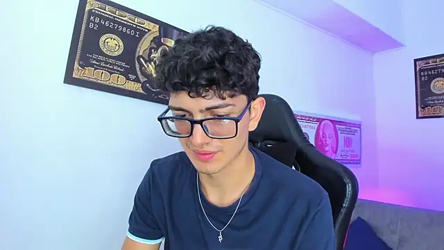 TylerWhite  online show from March 11, 2025, 2:53 am