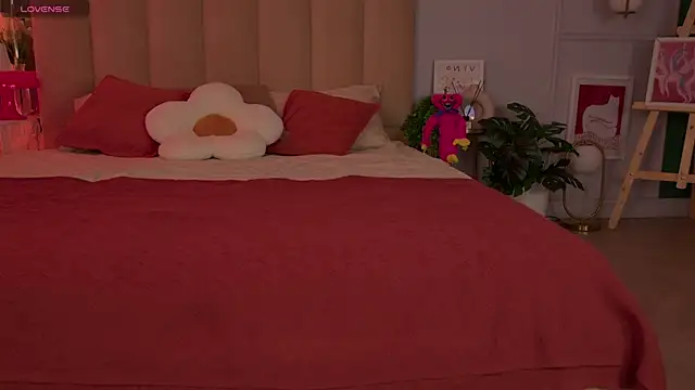 Meow Nancy online show from April 9, 2026, 6:19 am