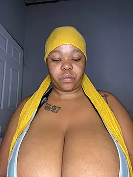 Snapshot of Mandy-101 chatting on February 2, 2025, 3:21 am Mandy-101 online show from February 2, 2025, 3:21 am