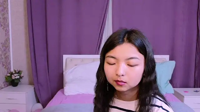 Shy Kira online show from February 20, 2025, 6:35 pm