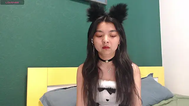 Snapshot of Shy_Kira chatting on April 20, 2026, 9:56 am Shy Kira online show from April 20, 2026, 9:56 am