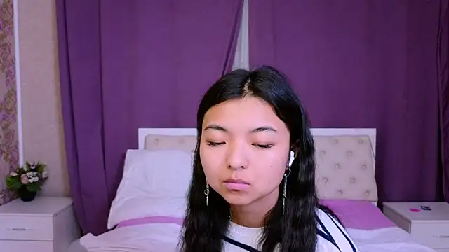 Shy Kira online show from February 21, 2025, 3:54 pm