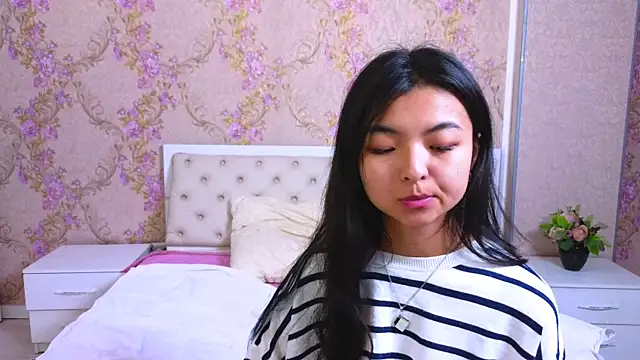 Shy Kira online show from January 24, 2025, 6:35 pm