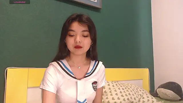 Snapshot of Shy_Kira chatting on June 25, 2026, 8:19 am Shy Kira online show from June 25, 2026, 8:19 am