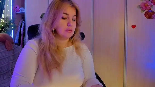 CoraSwon online show from February 1, 2026, 7:28 am