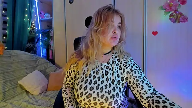 CoraSwon online show from February 22, 2026, 5:03 pm