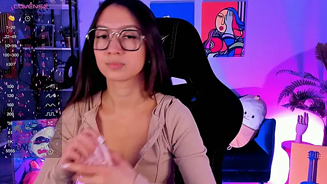 Snapshot of LanaBaker chatting on November 3, 2025, 2:50 am LanaBaker online show from November 3, 2025, 2:50 am