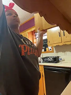 KLoveeee online show from January 23, 2025, 6:56 pm