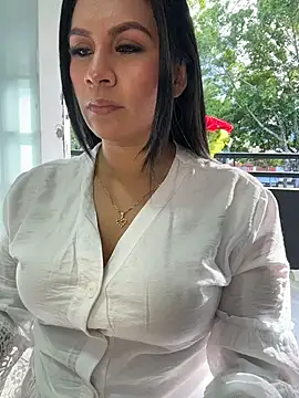 Sofia Convers online show from May 13, 2026, 12:34 pm