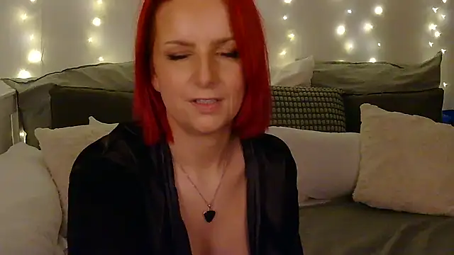 Snapshot of Off__Melonenmandy chatting on January 12, 2025, 9:40 pm Off Melonenmandy online show from January 12, 2025, 9:40 pm