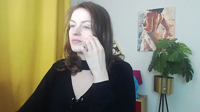 Snapshot of juicyNadine chatting on December 15, 2025, 5:35 am juicyNadine online show from December 15, 2025, 5:35 am