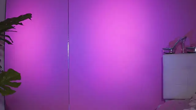 Snapshot of NatyDesiree chatting on March 15, 2025, 11:29 am NatyDesiree online show from March 15, 2025, 11:29 am