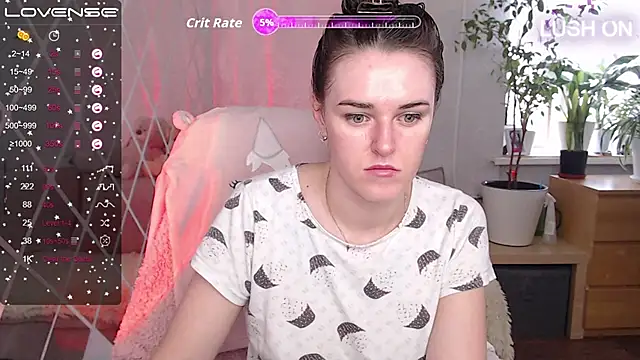 Snapshot of Bella__Swoon chatting on November 25, 2025, 5:41 am Bella Swoon online show from November 25, 2025, 5:41 am