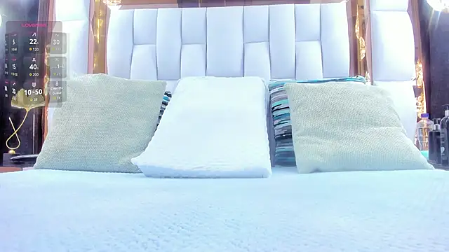 RileySweett online show from December 17, 2025, 11:37 am