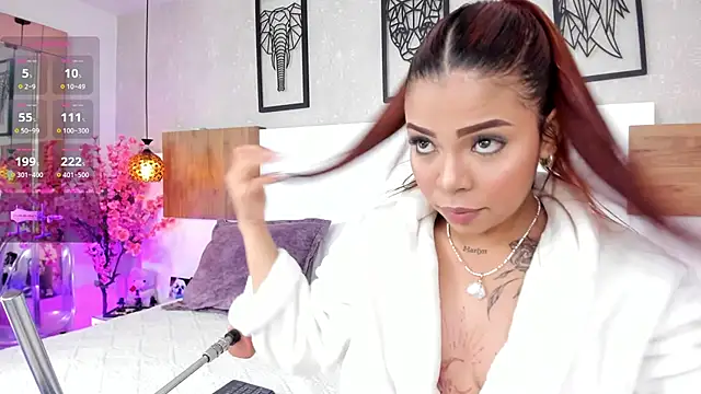 Snapshot of nahomiidasilva_ chatting on February 17, 2026, 7:11 pm nahomiidasilva online show from February 17, 2026, 7:11 pm