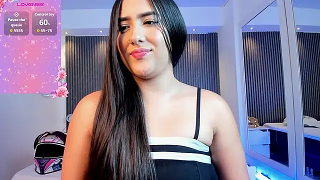 paulina sweett  online show from February 7, 2026, 12:13 pm