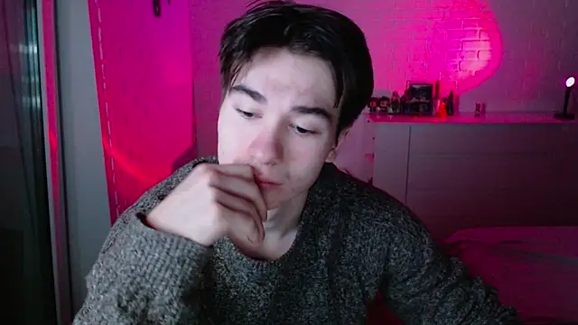 Snapshot of MarkusDean chatting on December 4, 2025, 3:33 pm MarkusDean online show from December 4, 2025, 3:33 pm